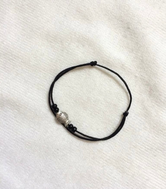 Fish with black beads anklet
