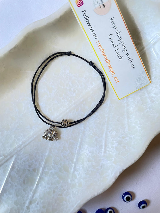 Hanging Elephant with flower Ankelt