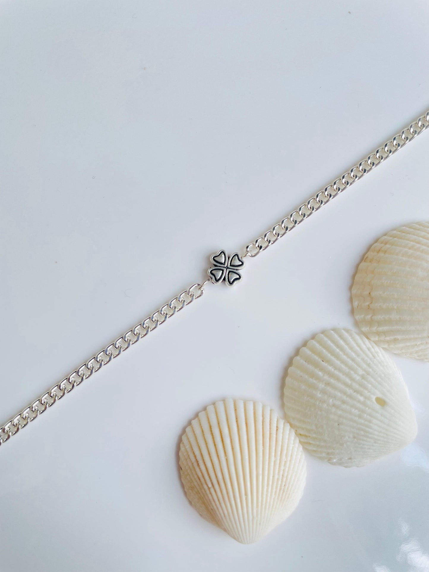 Clover chain bracelet