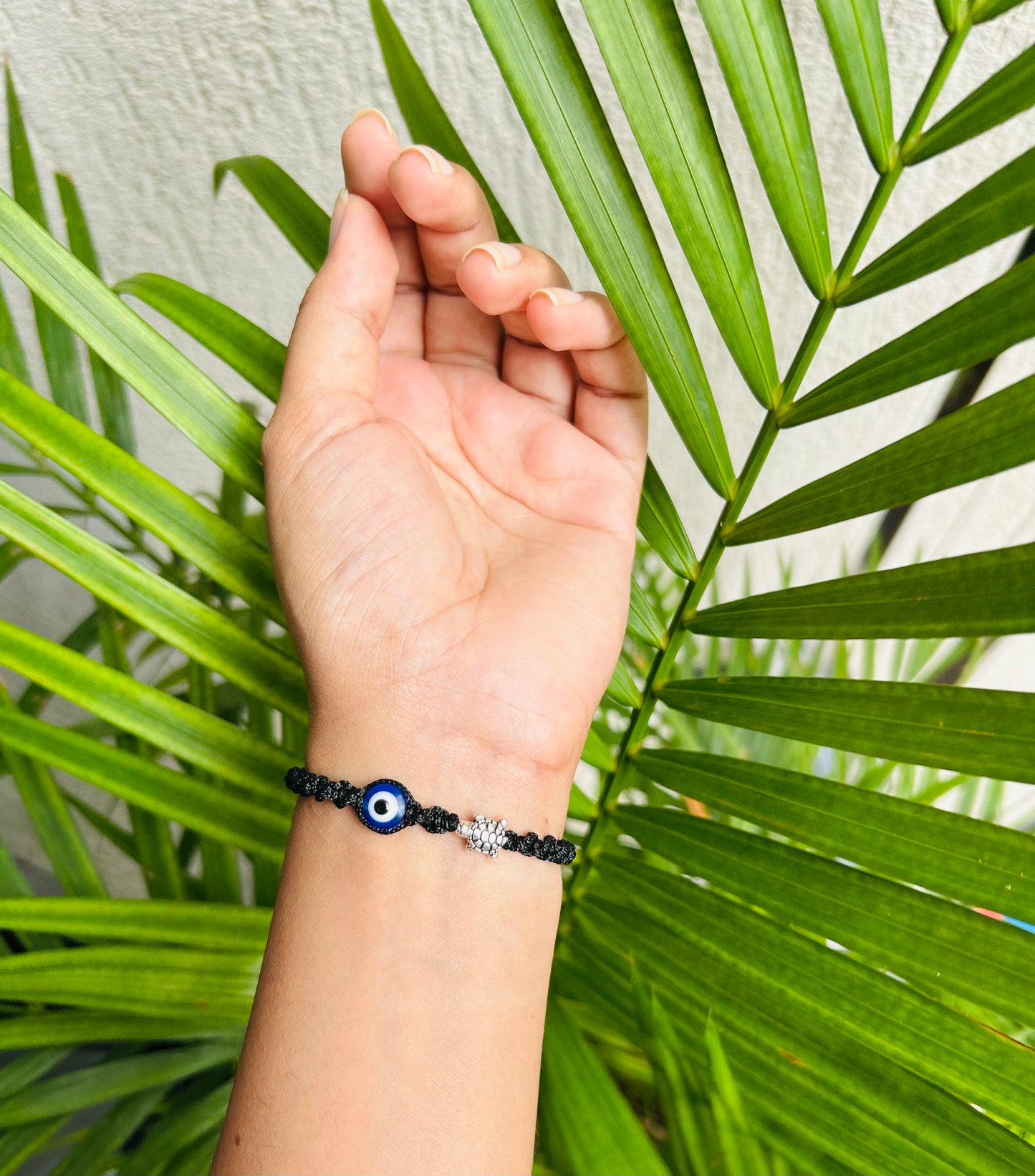 Evileye with tortoise bracelet